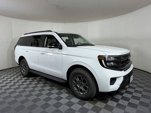 New 2026 Ford Expedition Active image 1