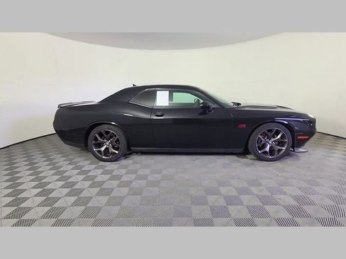Used 2018 Dodge Challenger R/T Plus RWD image 35