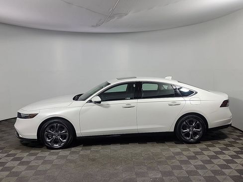 Used 2025 Honda Accord EX-L image 11