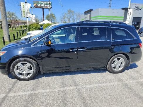 Used 2013 Honda Odyssey Touring image 8