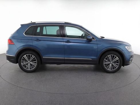 Used 2019 Volkswagen Tiguan SEL AWD/4WD image 8