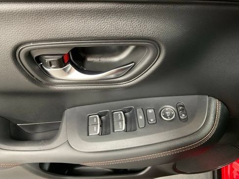Certified 2024 Honda HR-V Sport image 28
