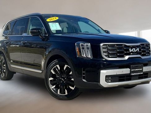 Used 2024 Kia Telluride SX Prestige w/ Towing Package image 3
