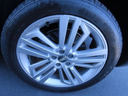 Used 2019 Audi Q5 2.0T Premium Plus w/ Premium Plus Package image 16