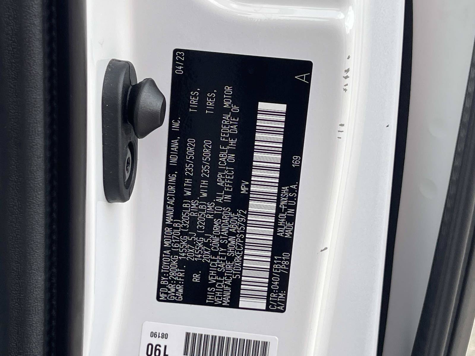 Used 2023 Toyota Sienna XSE FWD image 15