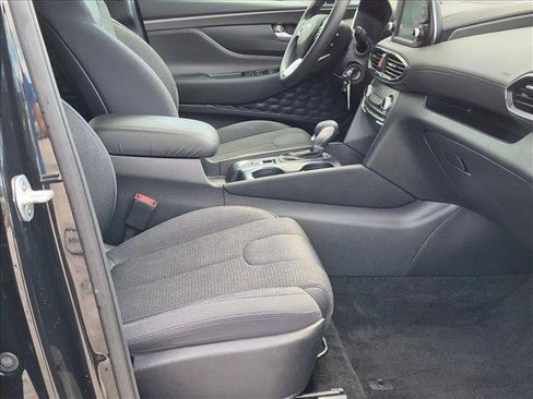 Used 2020 Hyundai Santa Fe SE FWD image 17