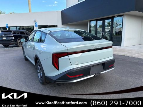 New 2026 Kia K4 FWD image 10
