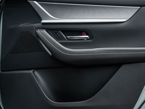 New 2025 MAZDA CX-90 Plug-In Hybrid w/ Premium Plus image 10