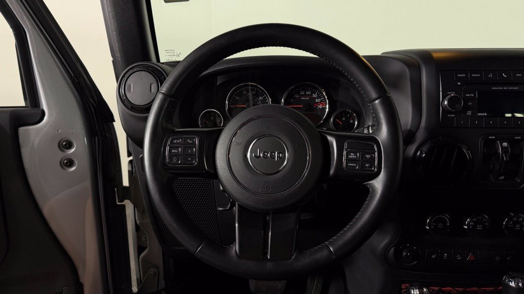 Used 2017 Jeep Wrangler Unlimited Rubicon AWD/4WD image 17