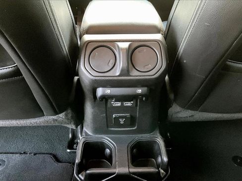 Certified 2023 Jeep Gladiator Overland image 16