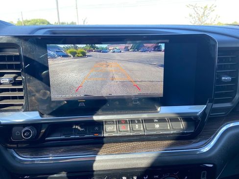 Used 2023 Chevrolet Silverado 1500 LT image 31