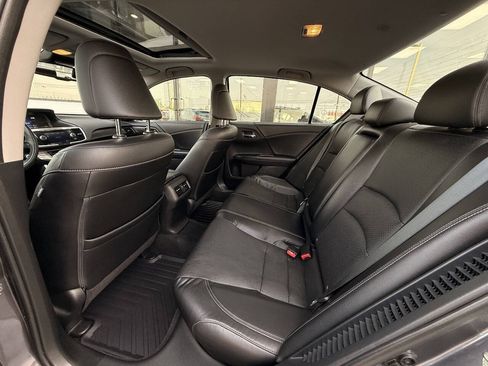 Used 2015 Honda Accord EX-L image 8