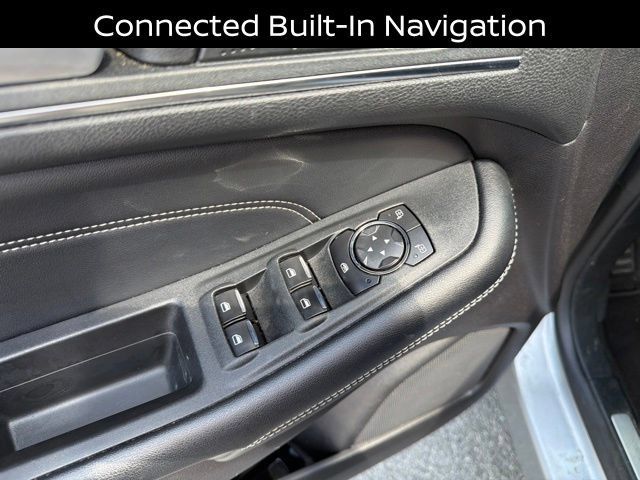 Used 2022 Ford Edge Titanium w/ Equipment Group 301A AWD/4WD image 18