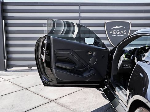 Used 2023 Aston Martin V12 Vantage RWD image 30
