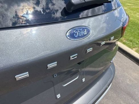 Used 2023 Ford Escape Active AWD/4WD image 46
