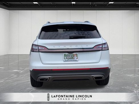 Used 2023 Lincoln Nautilus Reserve w/ Luxury Package AWD/4WD image 4