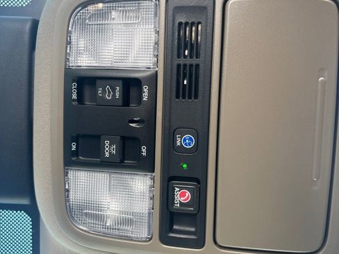 Used 2022 Honda Odyssey Elite image 29