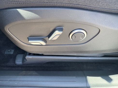 New 2026 Hyundai Ioniq 9 SE image 19