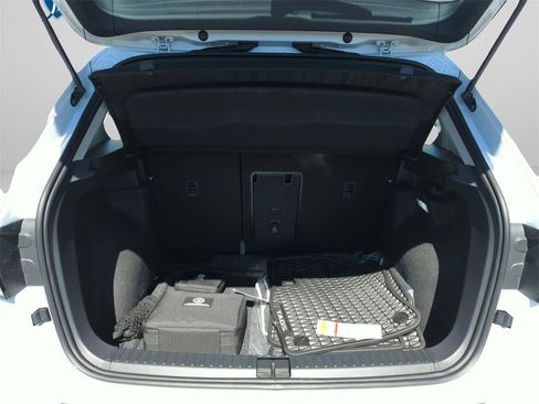 New 2026 Volkswagen Taos S image 19