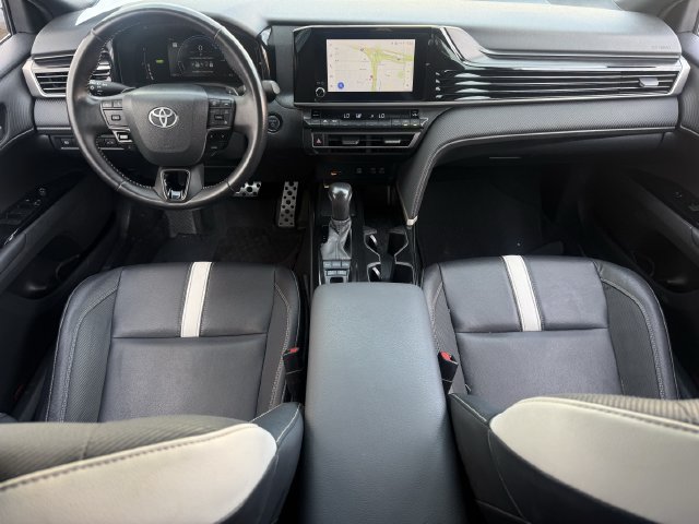 Used 2025 Toyota Camry SE w/ Convenience Package FWD image 11