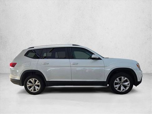 Used 2018 Volkswagen Atlas SE image 3