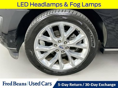 Used 2018 Ford Expedition Limited w/ Equipment Group 302A AWD/4WD image 41
