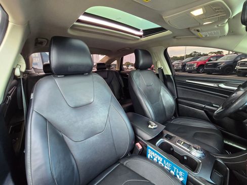 Used 2019 Ford Fusion Titanium AWD/4WD image 48