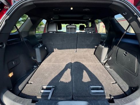 Used 2018 Ford Explorer XLT w/ Equipment Group 202A image 23