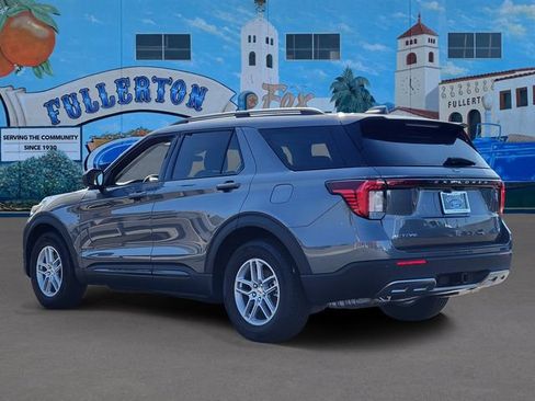 New 2026 Ford Explorer Active w/ Active Comfort Package RWD image 3