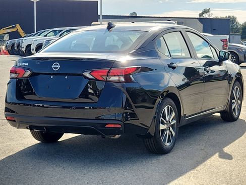 New 2025 Nissan Versa SV w/ Trunk Package image 3
