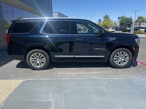 Used 2021 GMC Yukon Denali w/ Denali Ultimate Package AWD/4WD image 4