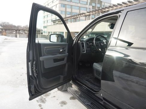 Used 2019 RAM 1500 Big Horn AWD/4WD image 23