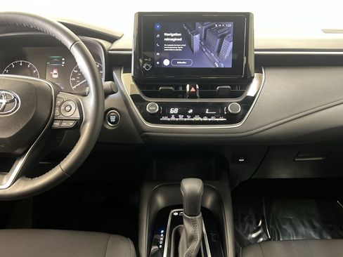 Used 2024 Toyota Corolla SE image 29