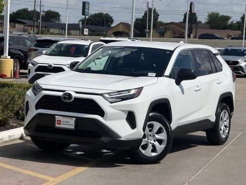 Used 2024 Toyota RAV4 LE FWD image 2