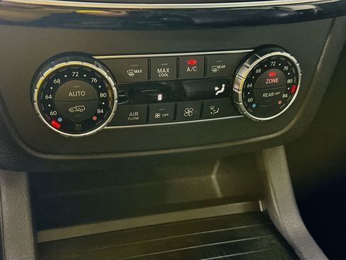 Used 2018 Mercedes-Benz GLS 550 4MATIC image 17