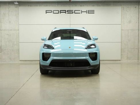 New 2026 Porsche Macan 4 Electric AWD/4WD image 10