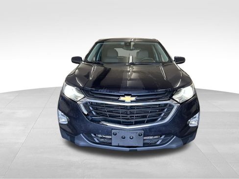 Used 2020 Chevrolet Equinox LT w/ Driver Convenience Package AWD/4WD image 9