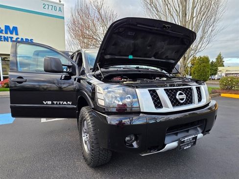 Used 2014 Nissan Titan PRO-4X image 26