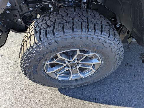 New 2026 Jeep Gladiator Mojave image 9