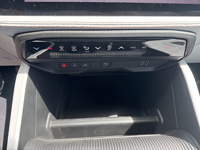 New 2026 Jeep Cherokee Limited AWD/4WD image 21