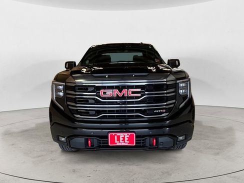 Used 2023 GMC Sierra 1500 AT4 AWD/4WD image 9