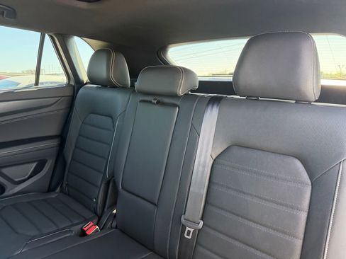 New 2026 Volkswagen Atlas Cross Sport SEL R-Line image 23