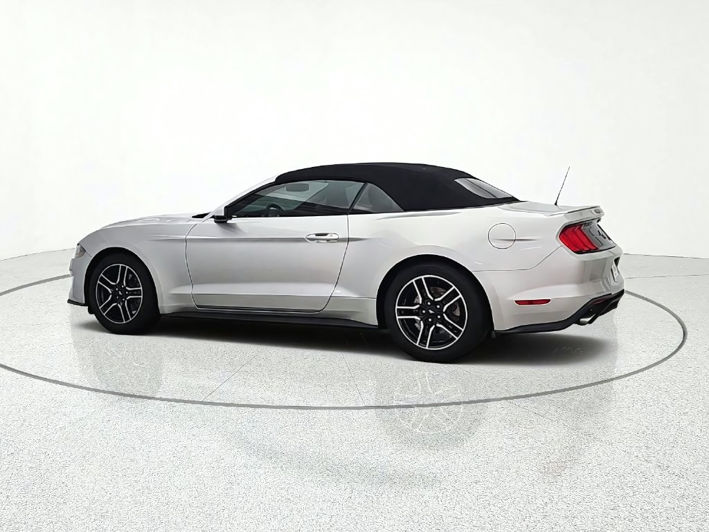 Used 2018 Ford Mustang Premium RWD image 5