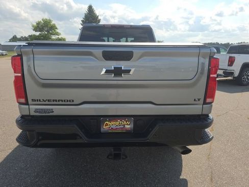 Used 2025 Chevrolet Silverado 3500 LT w/ Trail Boss Package AWD/4WD image 4