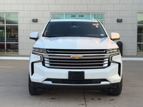 Used 2021 Chevrolet Suburban High Country w/ Premium Package AWD/4WD image 3