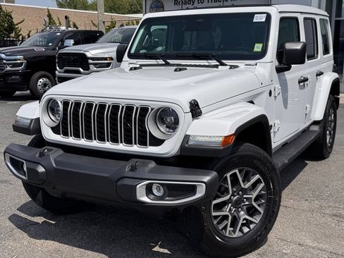 New 2026 Jeep Wrangler Unlimited Sahara w/ Safety Group AWD/4WD image 3