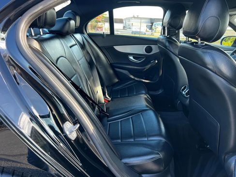 Used 2018 Mercedes-Benz C 300 4MATIC Sedan image 12