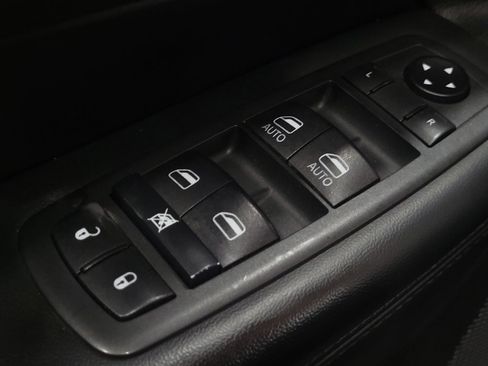 Used 2020 Jeep Grand Cherokee Laredo w/ Quick Order Package 2BN North image 27