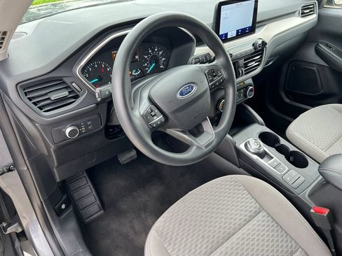 Used 2022 Ford Escape SE FWD image 18