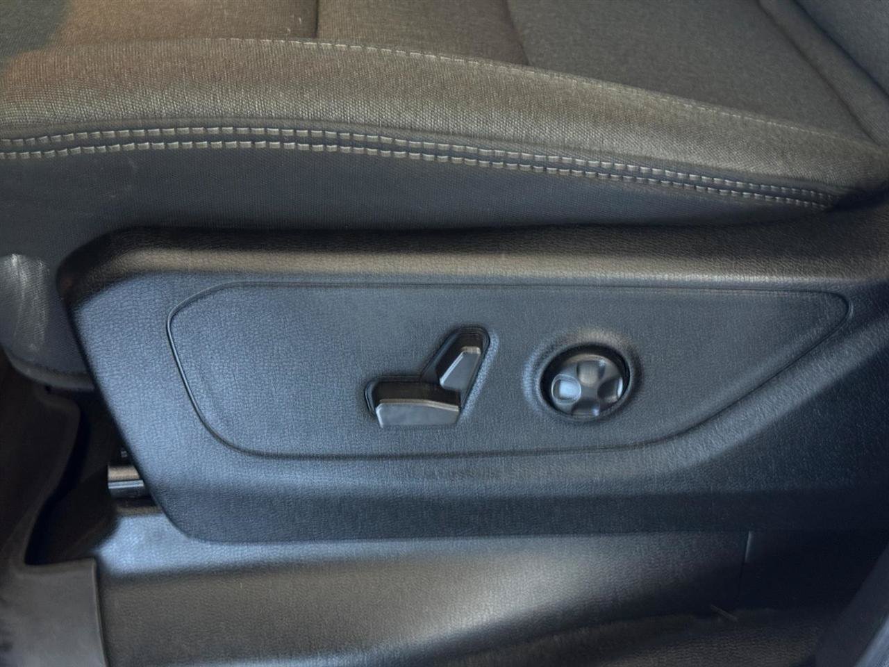 Used 2021 RAM 1500 Big Horn AWD/4WD image 15